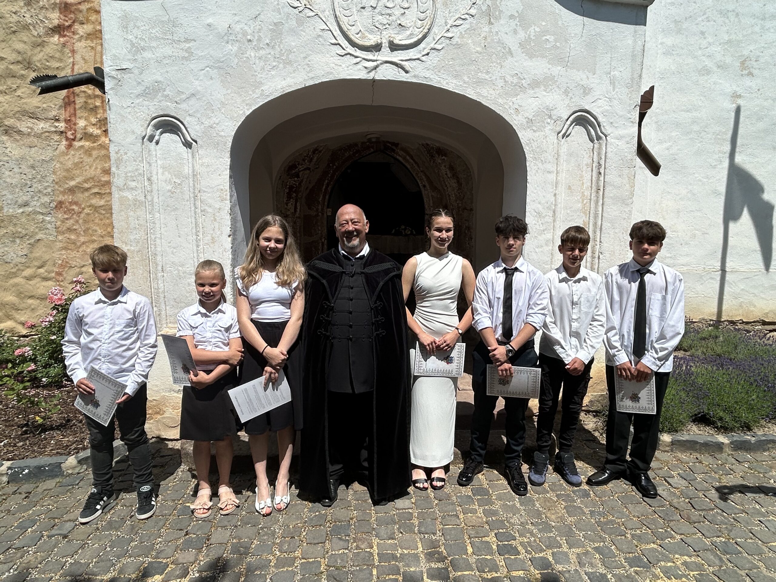 Read more about the article Hetes keresztelő Alsóörsön